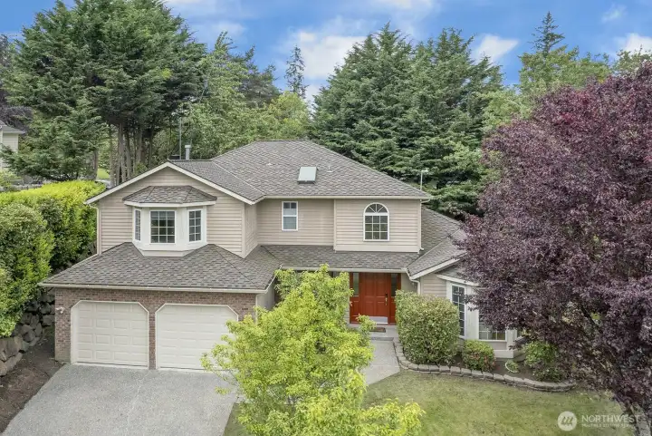 24417 SE 46th Street, Sammamish - Positioned in a cul-de-sac on a rare, private lot enhanced by nature.
