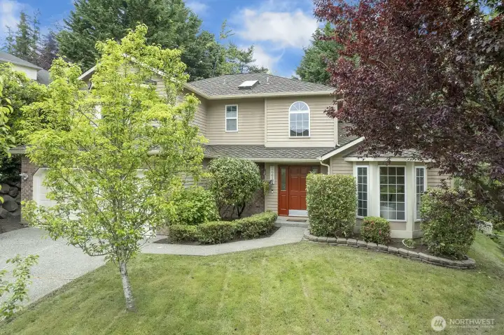 Stunning updated home in sought-after Hunters Ridge