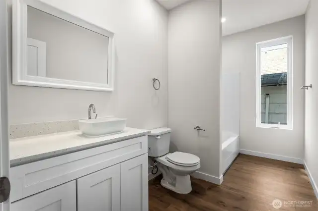 2 Bdrm - Upper Full Bath