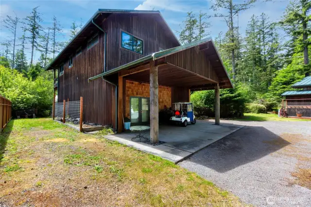 Detached Garage