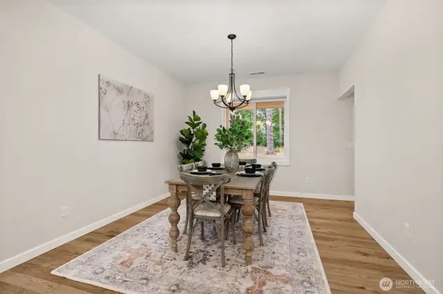 Formal Dining/Flex Space