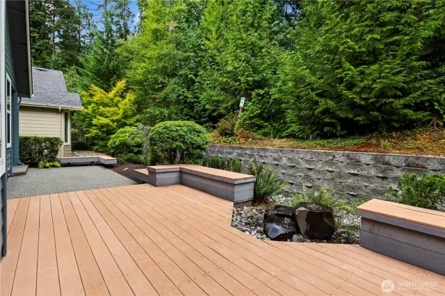 Water feature can be turned on from inside with a remote!  Upper deck benches have storage areas underneath the seats.