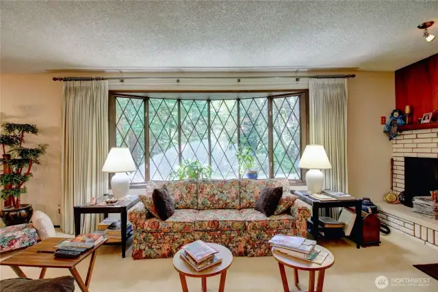 Lovely living room with bayed window