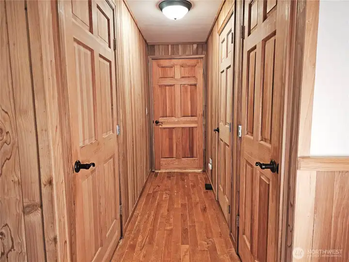 Wooden doors, wooden floors, wood interior walls... Warm and elegant.