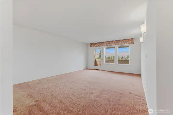 Large Primary bedroom with deck access.