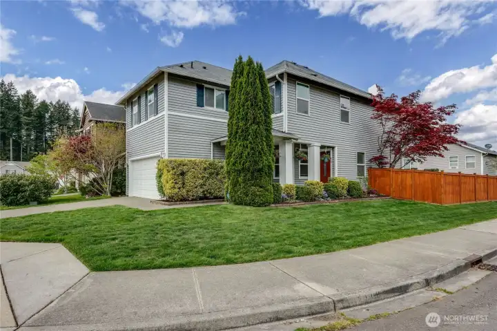 Gorgeous , move in ready - situated on a sunny corner