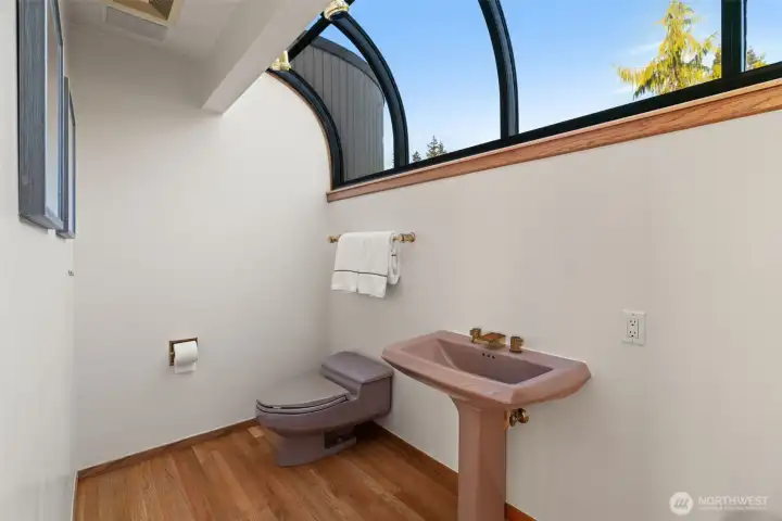 Powder room.
