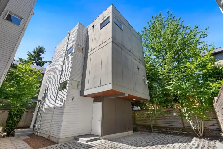 Welcome home to your private stand-aloe townhome in the heart of Ballard. Welcome home to your private stand-aloe townhome in the heart of Ballard.