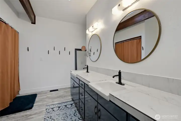 Main floor Full Bath Main floor Full Bath