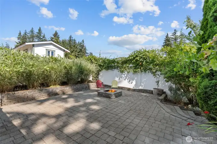 Backyard patio/fire pit Backyard patio/fire pit