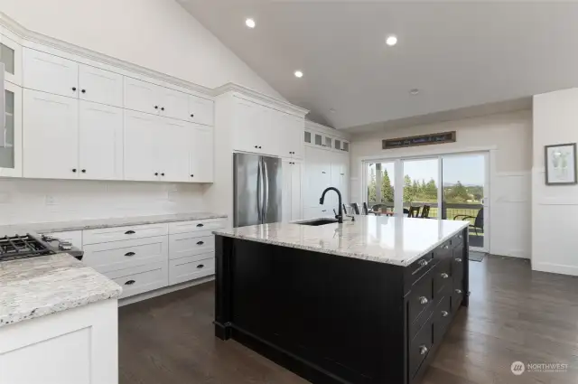 If kitchens and baths sell houses then this kitchen will do its job