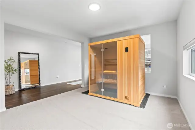 Finished room w/ indoor sauna.