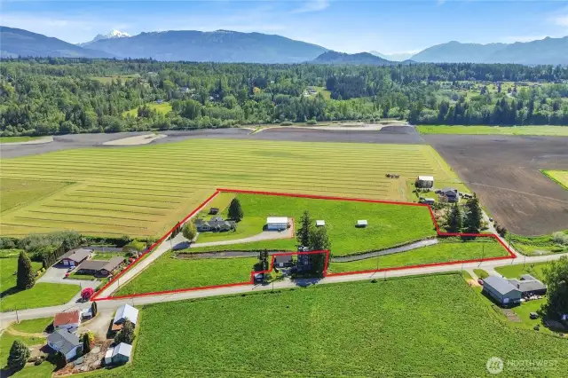 Property lines are approximate