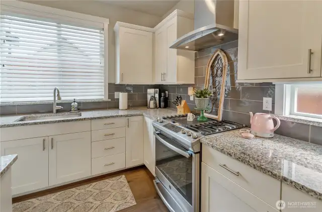 High end appliances complete the package this great kitchen offers.