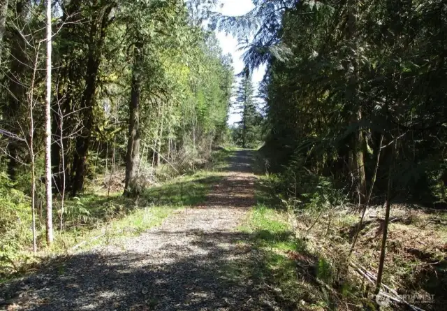 Private Roadway to property