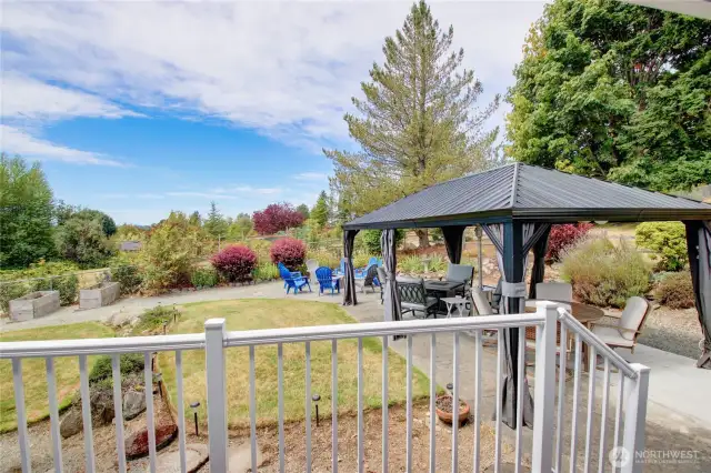 An amazing space to entertain at the rear of the home.
