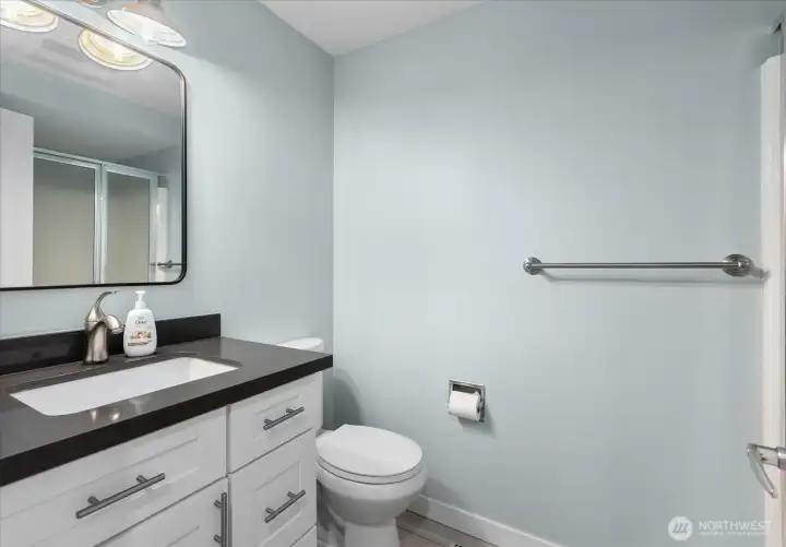 3/4 Bath in 3rd Bedroom Suite