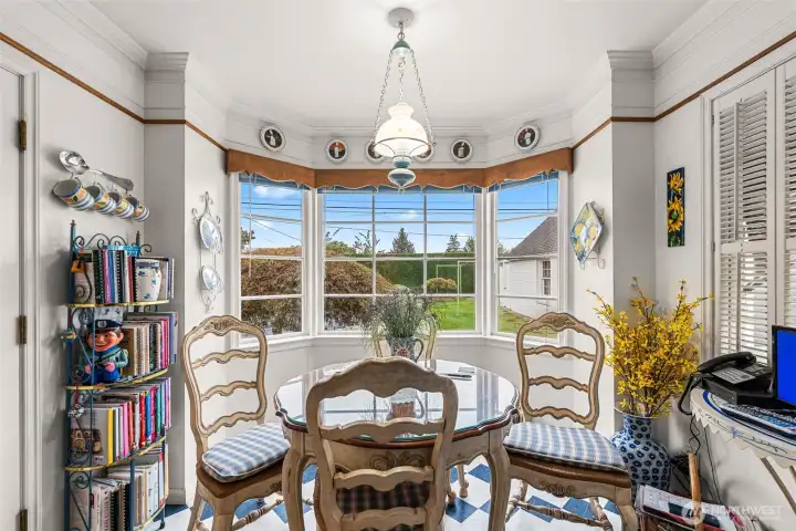 Breakfast nook