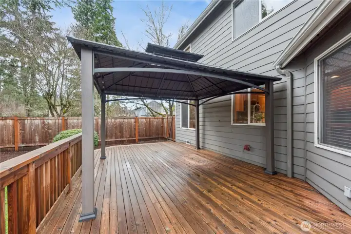 Back deck w/ Gazebo