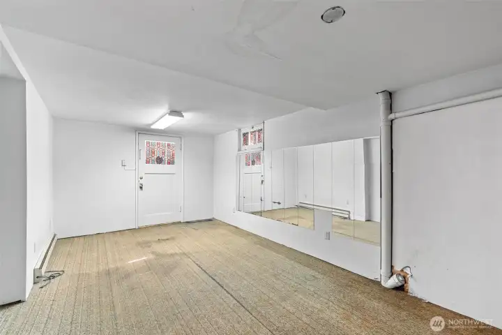 Lower level has outside entrance