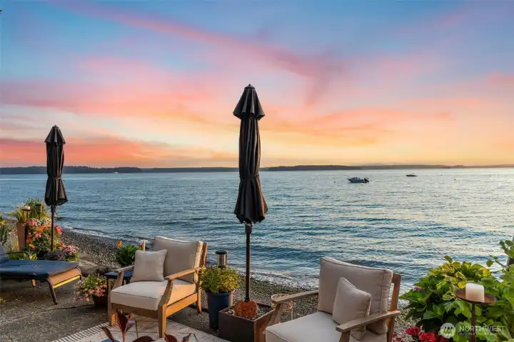 Unforgettable evenings... as the sun dips. [photo from last summer]