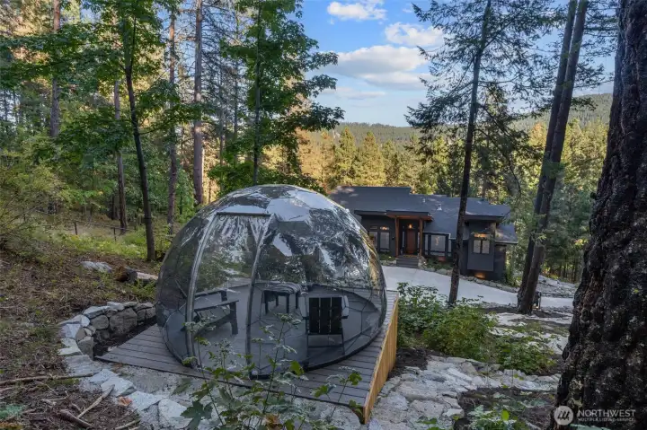 Hypedome S Grey Dome   o Lighting, sunshade &  windows   o 12x12 deck built with Trex & faced   o Steps to dome with seated landings & additional compost added for vegetation   growth