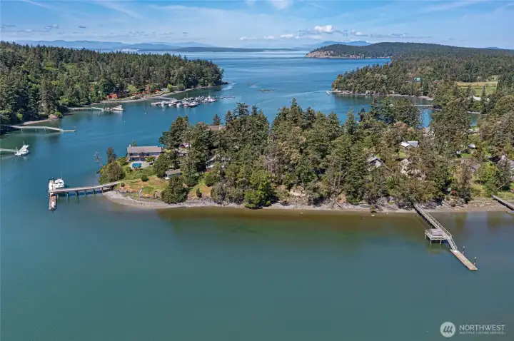 Exceptional waterfront setting surrounded by the natural beauty of the San Juan Islands