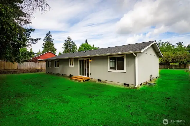 DIGITALLY ENHANCED LAWN...WISH MINE WAS THAT GREEN