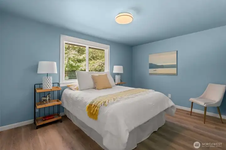 2nd bedroom