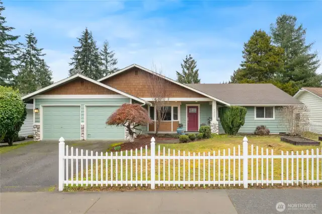 Welcome Home to this Charming Kirkland Treasure ~ Fabulous location, beautifully updated, and single story living ~ what more could you want?