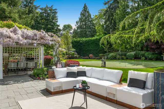 Unparalleled privacy & upscale entertaining. Whether it's hosting a putting green contest or exciting water sports, this is the one you have been waiting for.