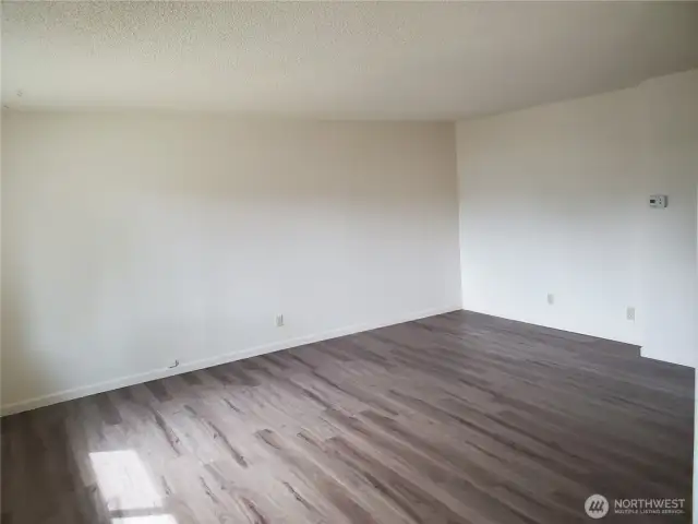 2018 Living Room before  previous tenant