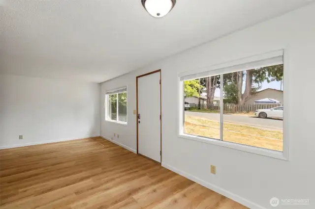 Big window in dining area too!