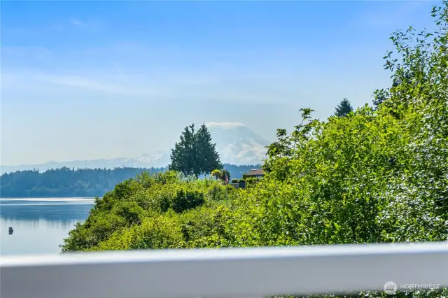Not to be outdone by the impressive view of the Olympic Mountains, Mount Rainier is also a focal point.