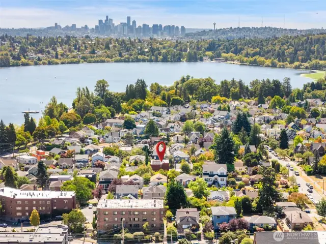 Home shown in proximity to Green Lake & Seattle
