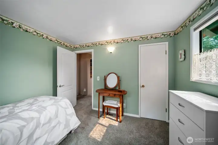 2nd Bedroom