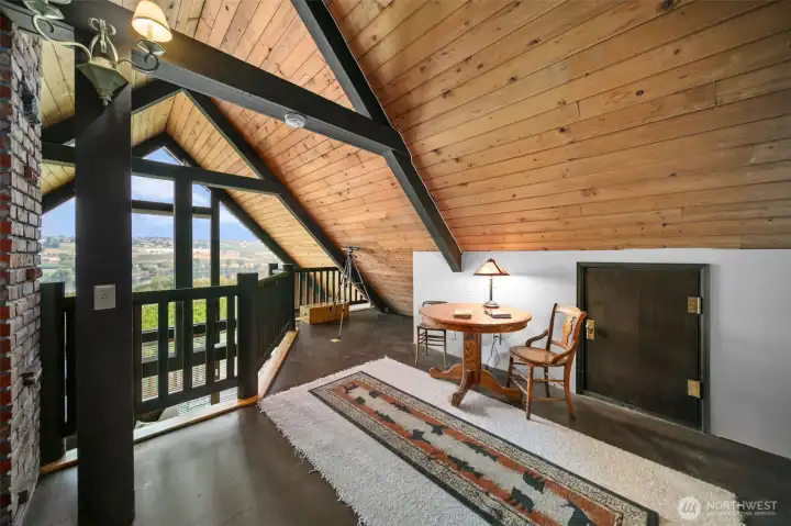 Loft Area, River View