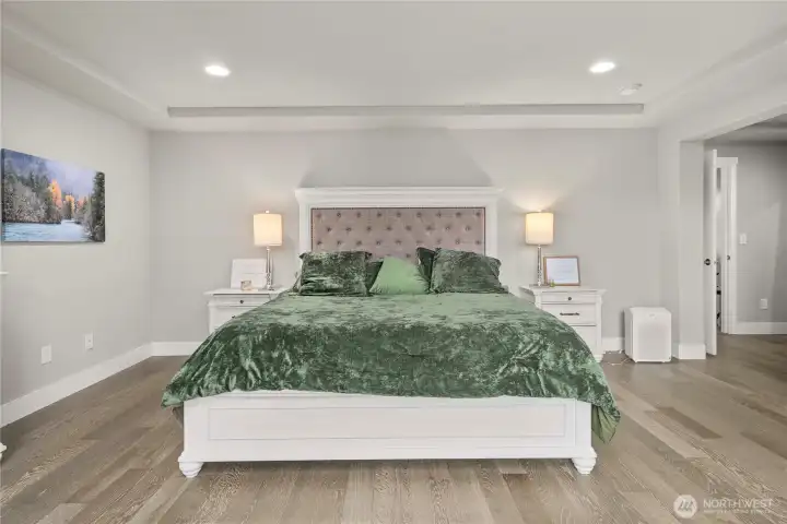 This is a kingsize bed, the rooms are all lg and all will fit King size beds, with plenty of room.