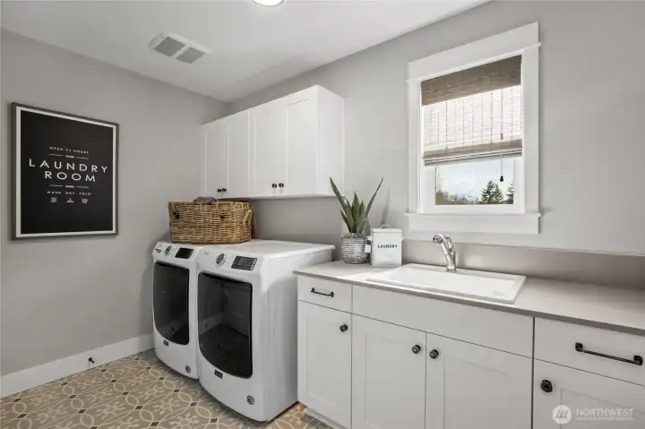 Pictures of Model Home. Features, layout, and colors of actual home may vary.