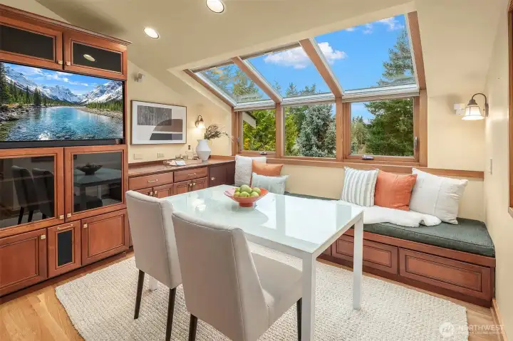 Nook/sitting room by the kitchen