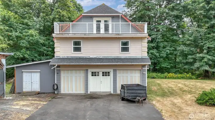 Remodeled DADU with 2,100 sq. ft. interior.