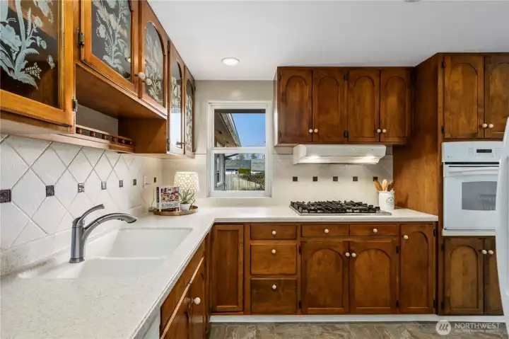 Corian countertops & tiled backspash