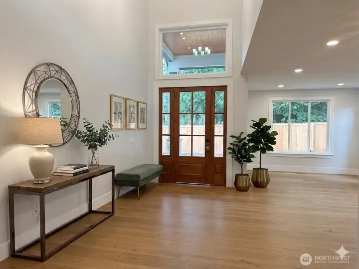 Virtually Staged Foyer