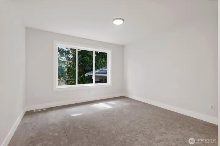 4th Upstairs Bedroom with Walk-in Closet