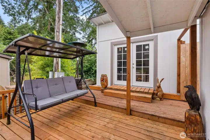Covered Getaway and Detached Office Entrance!