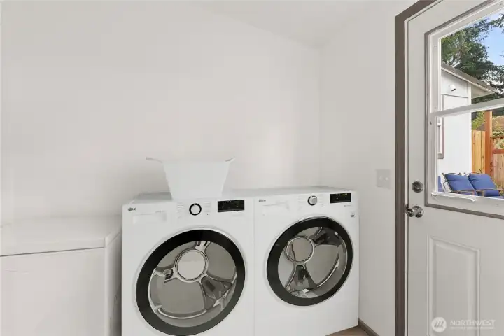 Laundry Room (washer dryer is digitally staged)