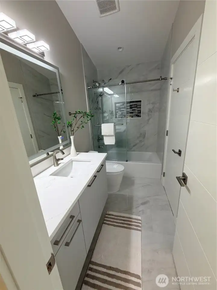 Room 2 bath
