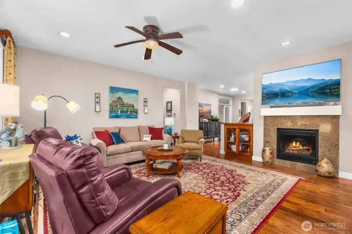 Inviting Living Room with a cozy fireplace for those chilly PNW nights Inviting Living Room with a cozy fireplace for those chilly PNW nights