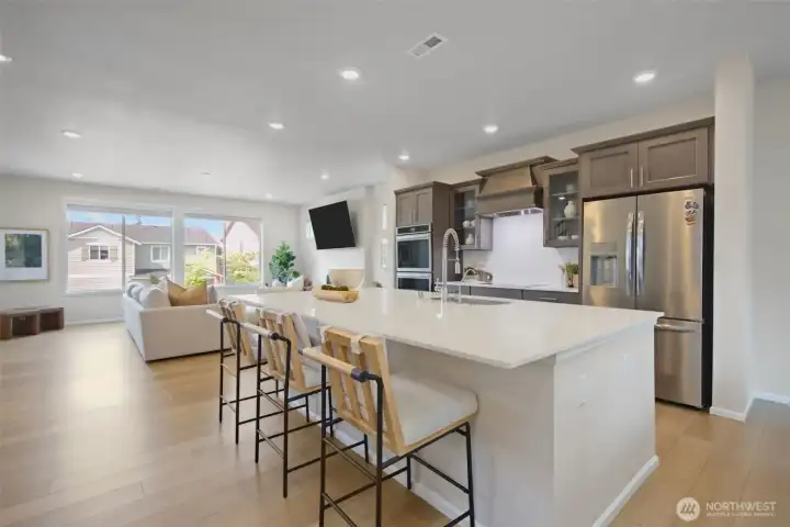 Great floor plan - perfect for entertaining. Great floor plan - perfect for entertaining.