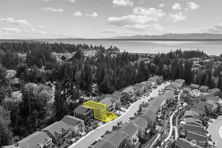 Perfectly site in Bexley Ridge, this 2024 nearly new home is perfectly sited in the community offering plenty of privacy and conveniently located across the street from walking trail entrance. Perfectly site in Bexley Ridge, this 2024 nearly new home is perfectly sited in the community offering plenty of privacy and conveniently located across the street from walking trail entrance.
